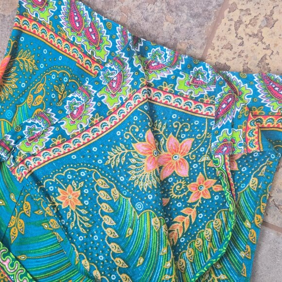 Earthbound Trading Size Small Turquoise Green Orange Sarong Florals Feathers NWT - Picture 4 of 9
